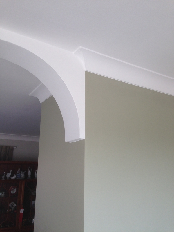 Wall and coving detail - Dulux emulsion